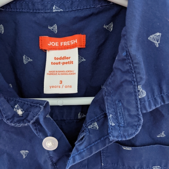 💙 JOE FRESH - Blue sailboat print button up shirt - Size 3T - Picture 2 of 2